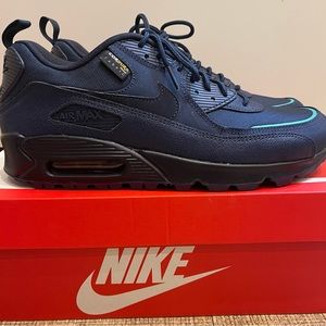 Nike Air Max 90 surplus Men’s size 10.5